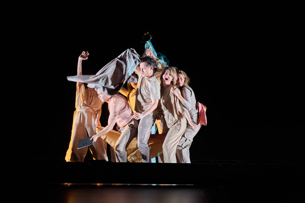  Yui Kawaguchi, Patric Schott, Martin Buczko, Annedore Kleist, Anne-Sophie Bereuter, Foto: Dieter Hartwig