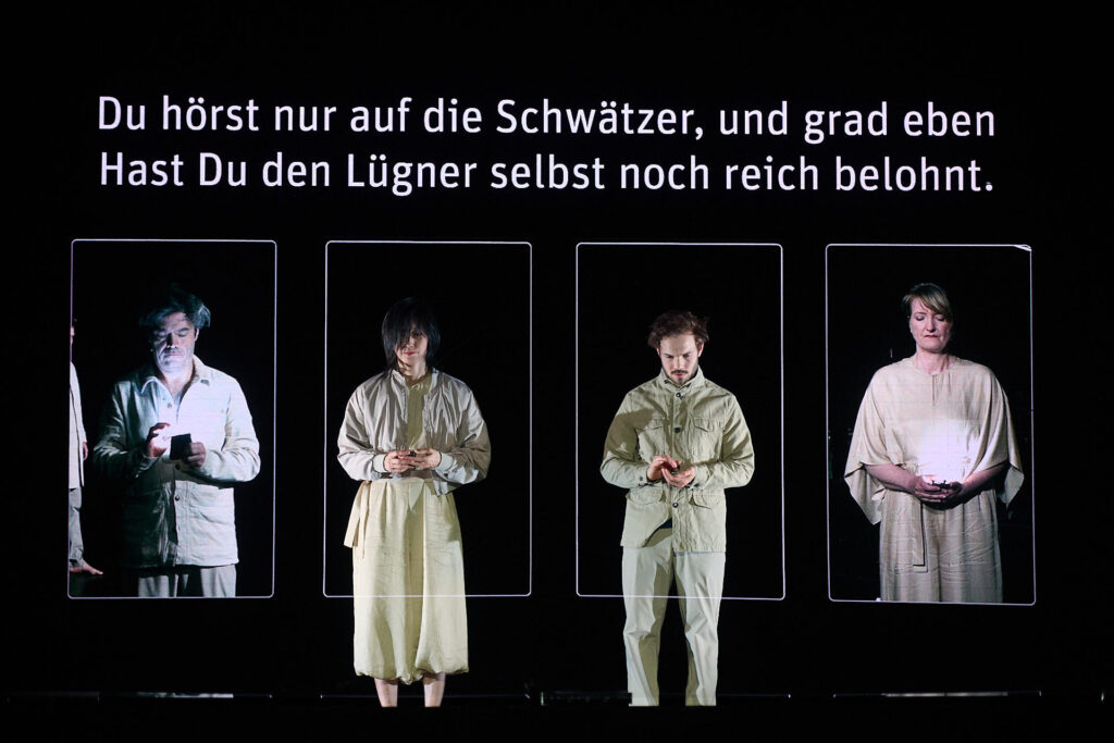  Patric Schott, Yui Kawaguchi, Florian Graul, Annedore Kleist, Foto: Dieter Hartwig