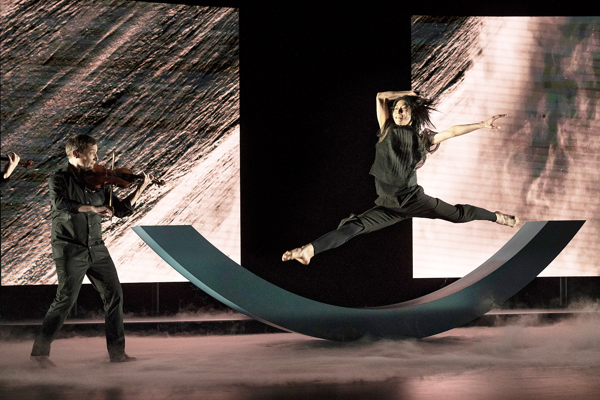 Force & Freedom, Oliver Wille, Yui Kawaguchi, 