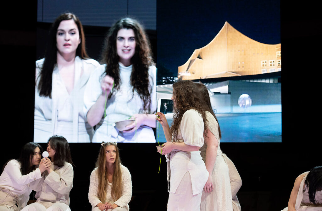  Ekaterina Bazhanova, Foto: Monika Rittershaus