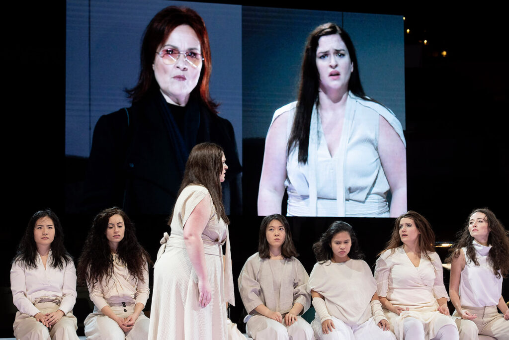  Foto: Monika Rittershaus