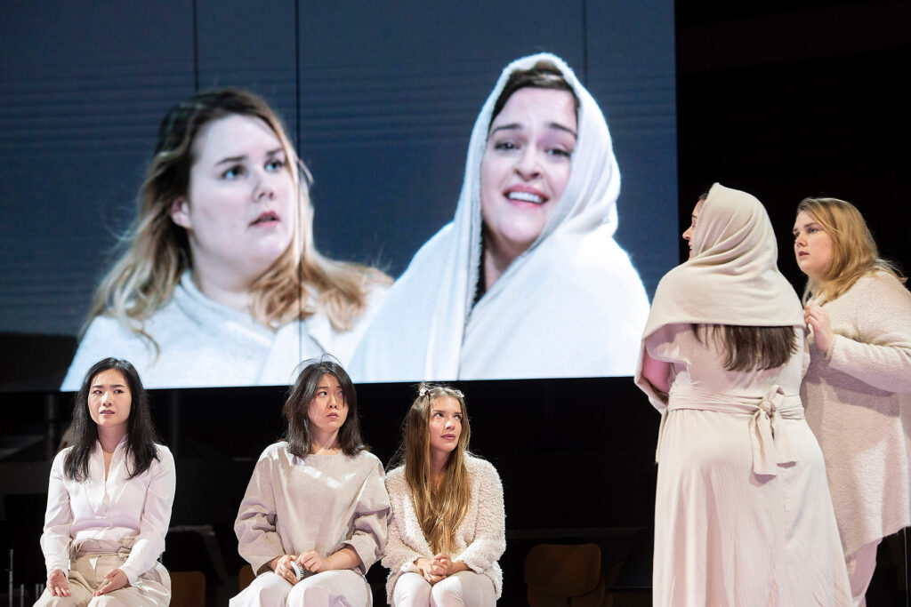  Foto: Monika Rittershaus